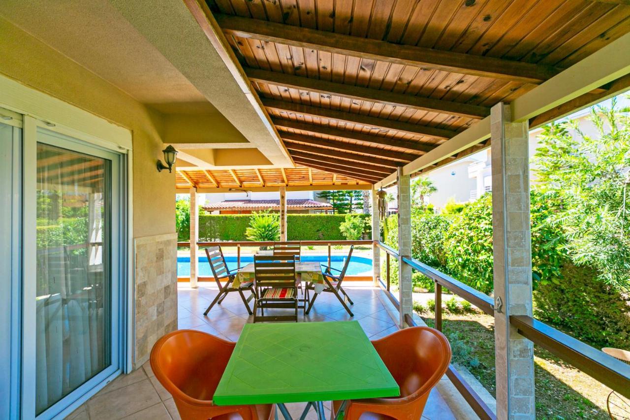 Paradise Town Villa Art Белек Екстер'єр фото