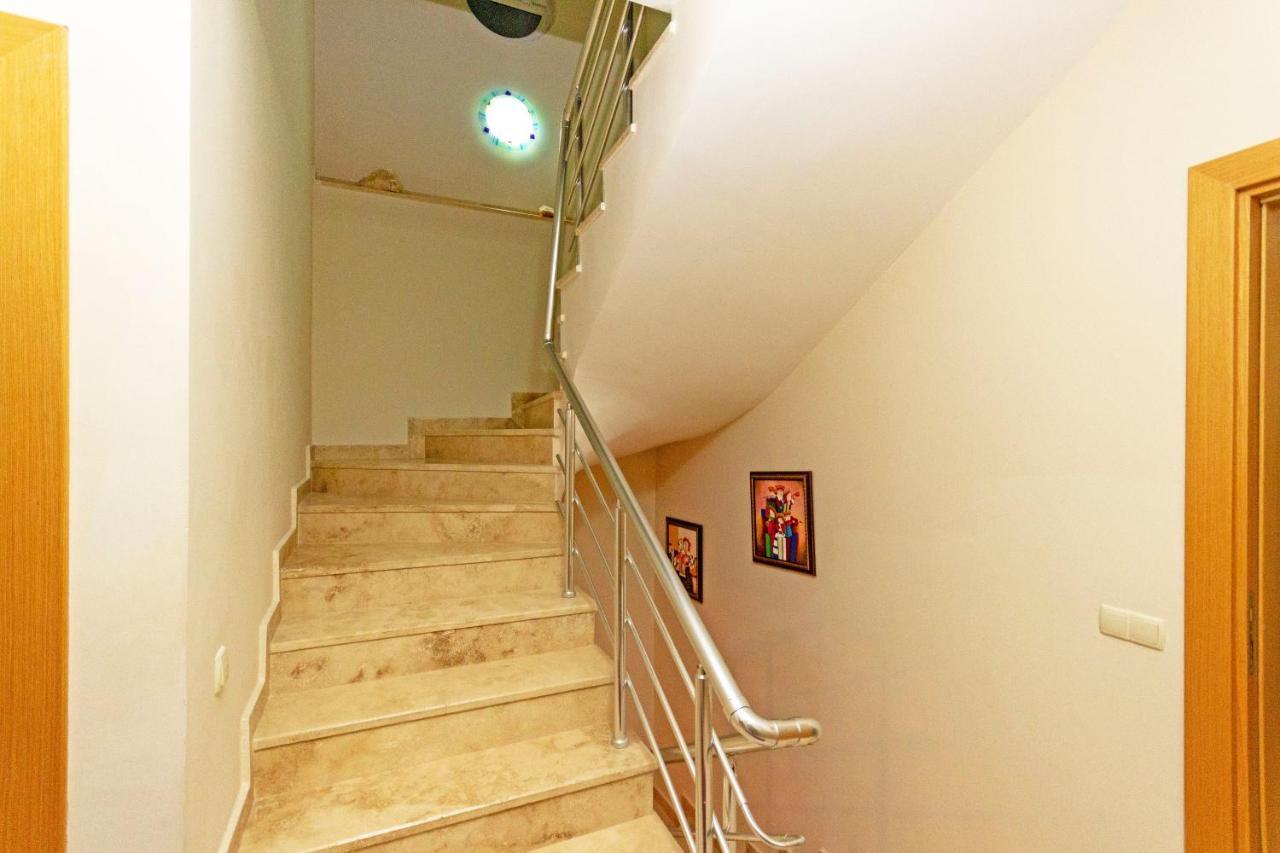 Paradise Town Villa Art Белек Екстер'єр фото